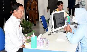 Presiden Jokowi Tinjau Pelayanan dan Fasilitas Kesehatan di RSUD Toto Kabila Gorontalo