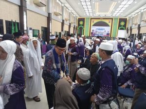 Pj. Bupati Banyuasin Sambut Kedatangan Jamaah Haji Banyuasin Kloter 16