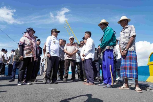 Agenda Akhir Pekan Pj Gubernur NTB, Tinjau Bendungan Pandan Duri dan Ziarah Makam Pahlawan Nasional Hingga Kobarkan Semangat Belajar Santri