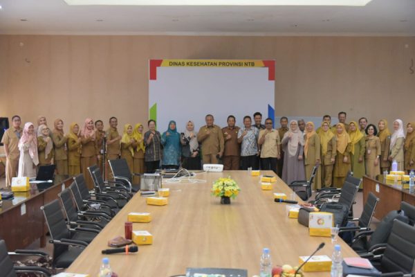 Hadiri Rapat Diseminasi Survei Evaluasi Stunting, Sekda NTB Berharap Terbentuknya Tim Evaluasi Pernikahan Anak