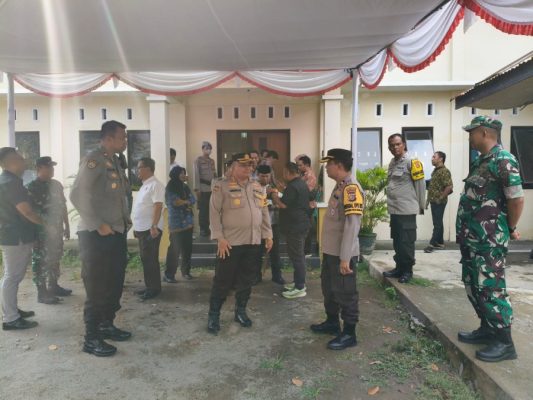 Kapolresta Mataram Bersama Penyelenggara dan Pengawas Pilkada Kota Mataram Monitoring Sejumlah PPK